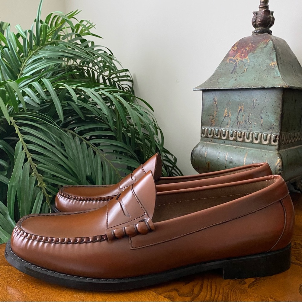 G.H.Bass Weejuns Leather Loafers
